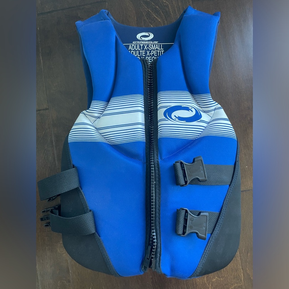 Adult XS life jacket